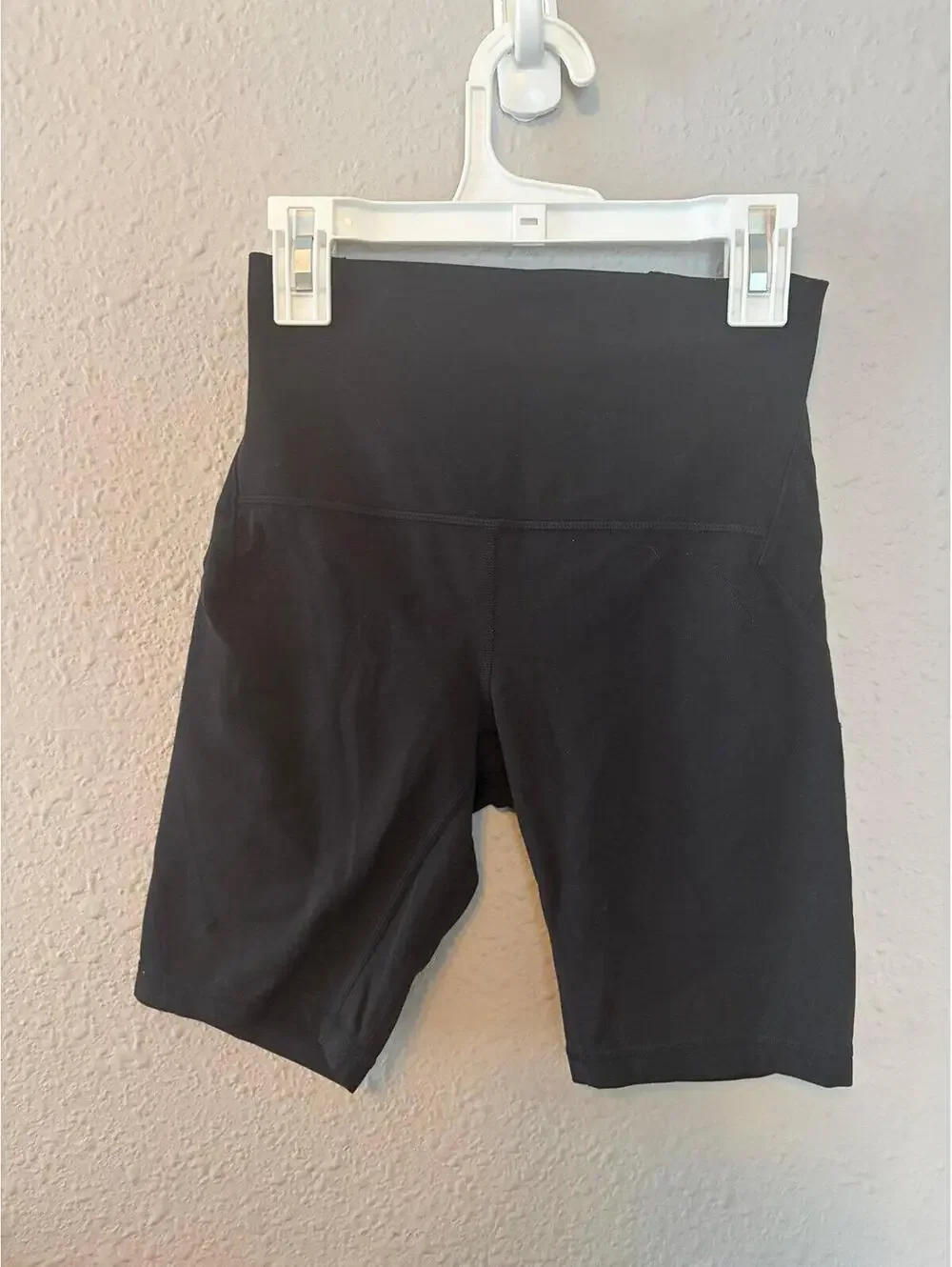 Lululemon Nulu Fold High-Rise Yoga Short 8in Black size 4. EUC. $68 retail.